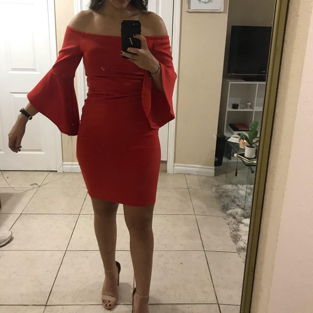 Strapless Red Dress💃🏽